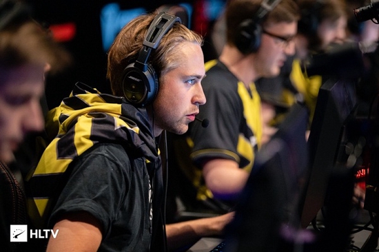 李白在王者荣耀中的最佳玩法与出装指南